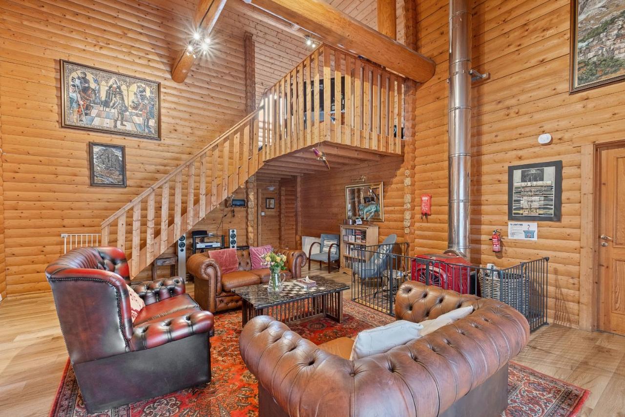 Finest Retreats - The Logs Villa Fort William Exterior photo