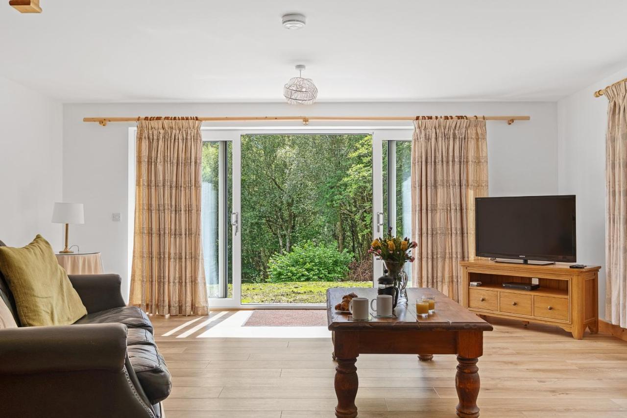 Finest Retreats - The Logs Villa Fort William Exterior photo