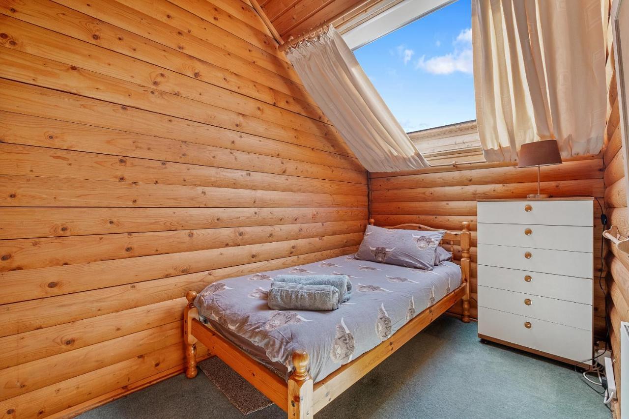 Finest Retreats - The Logs Villa Fort William Exterior photo